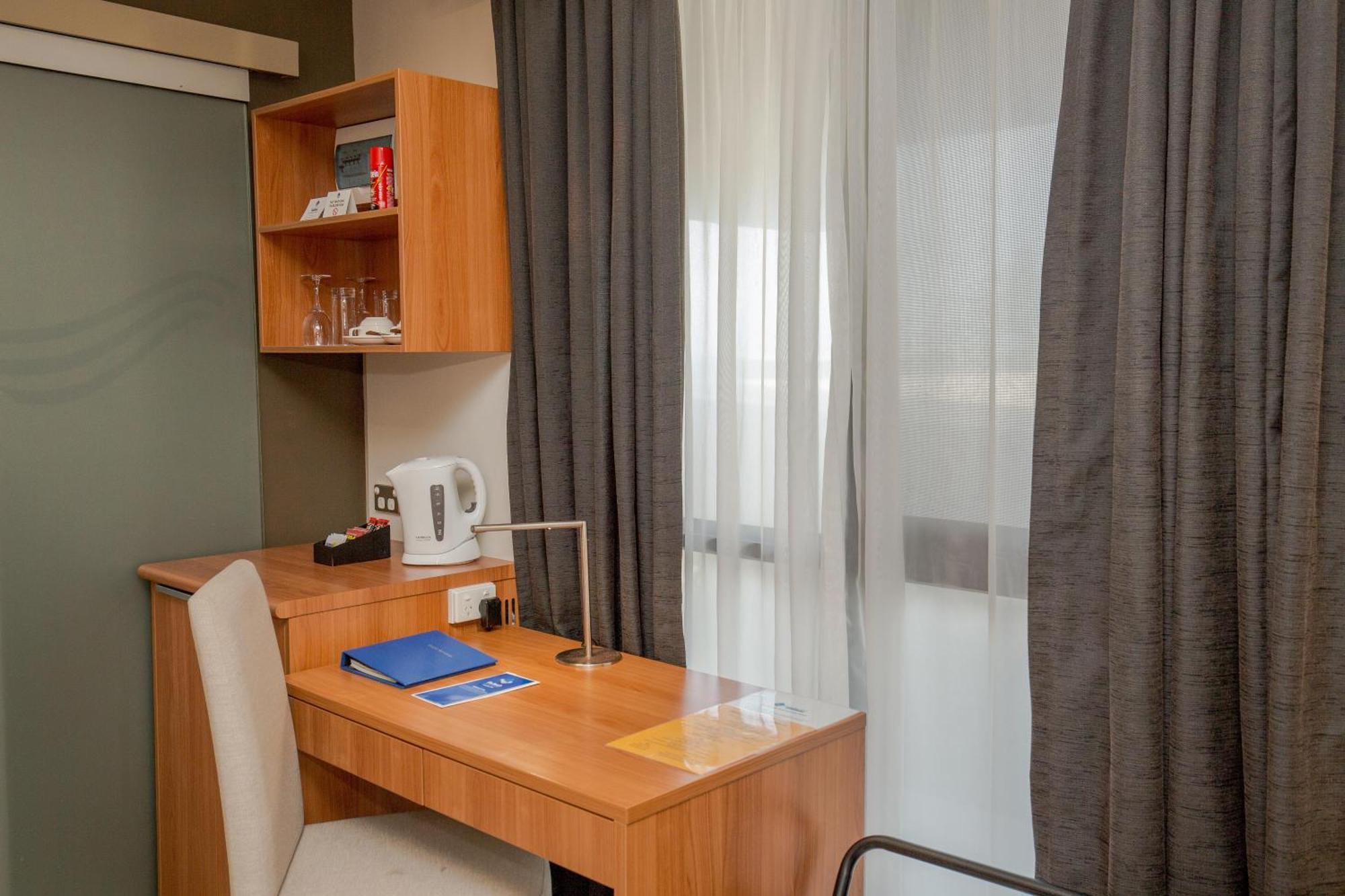 Ela Beach Hotel Порт Морсби Стая снимка