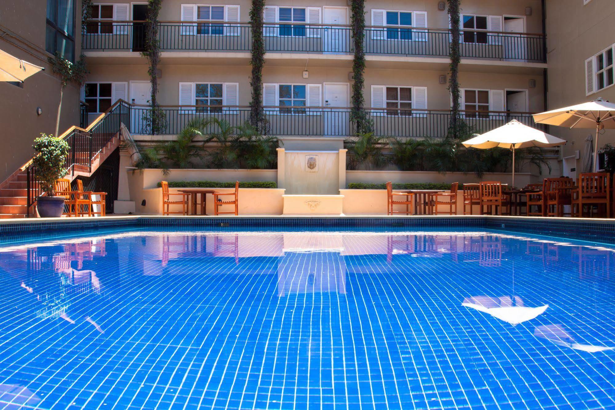 Ela Beach Hotel Порт Морсби Екстериор снимка