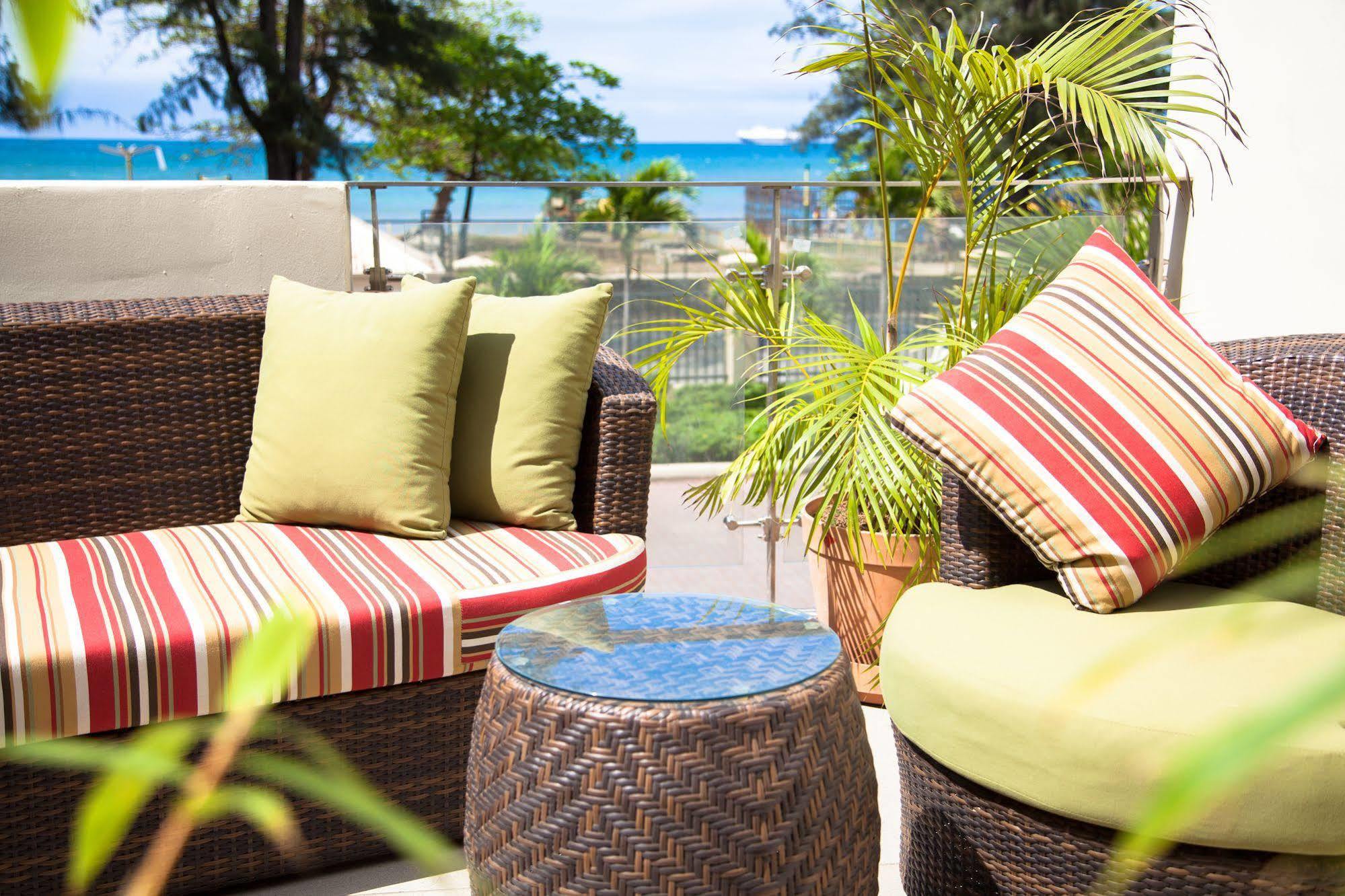 Ela Beach Hotel Порт Морсби Екстериор снимка